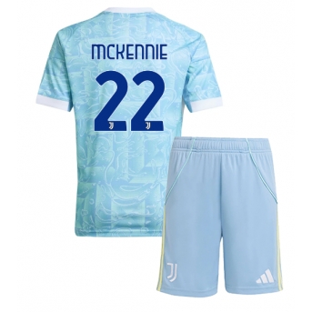 Billige Fotballdrakt Juventus Weston McKennie #22 Replika Bortedraktsett Barn 2025-26 Kortermet (med bukser)